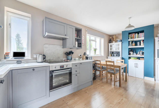 1353619-9-68c1be0...