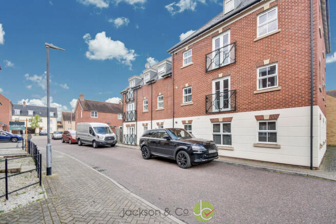 2-bed flat on 15, Richard Day Walk, Colchester, £165,000