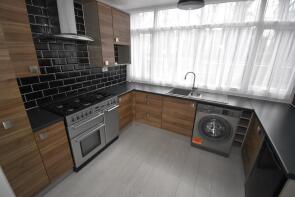 26, Cockerham Lane, Barnsley S75 1AZ