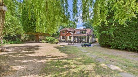 Windlesham Road, Chobham, Woking, GU24