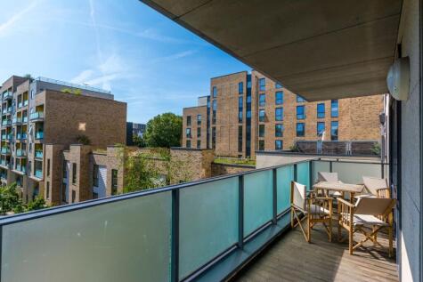 Bollo Bridge Road, Acton, London, W3