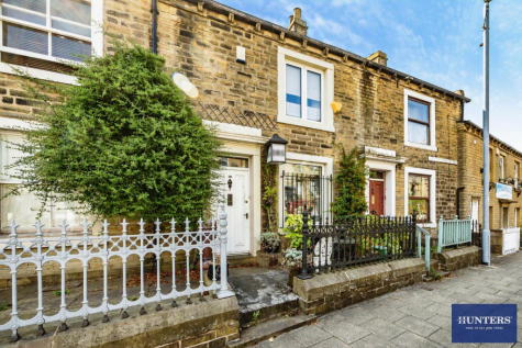 King Cross Road, Halifax, HX1 3LN