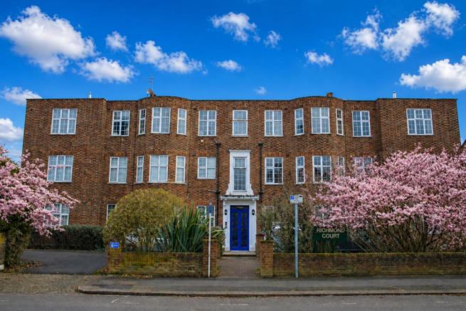 Richmond Court ext front.png