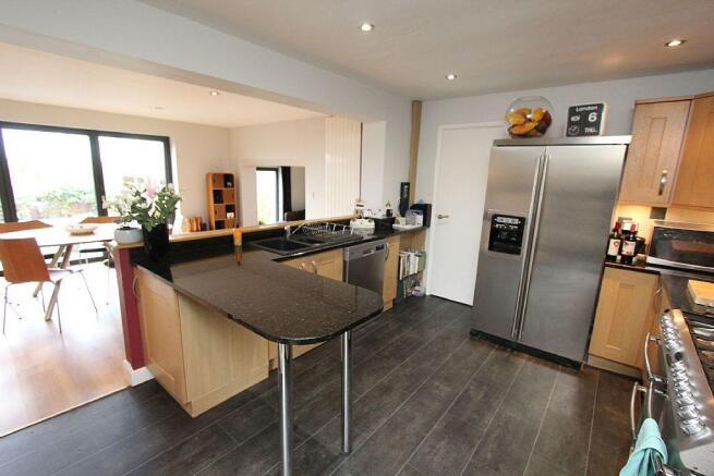 Kitchen/Breakfast Room
