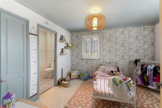 21Oldfield11.jpg