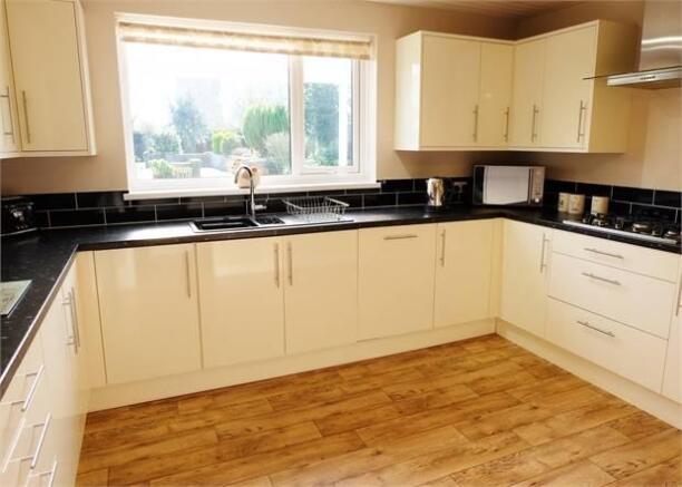 Kitchen breakfast room