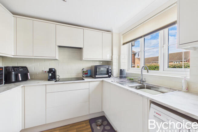 CAM05454G0-PR0152-STILL002