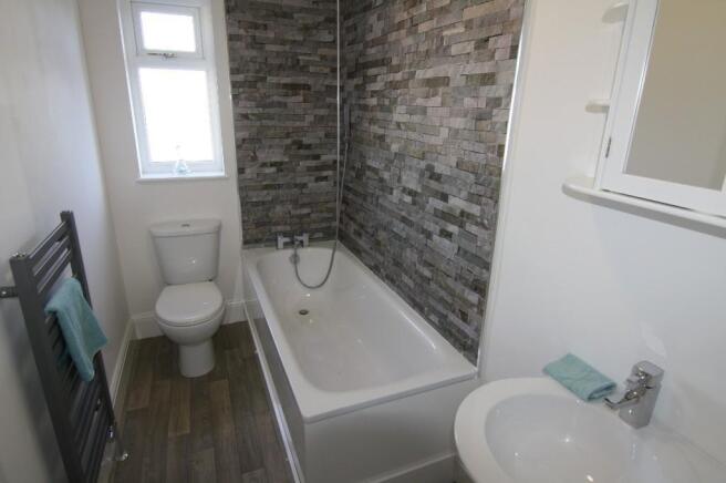 3 bed Terraced to rent Image 9