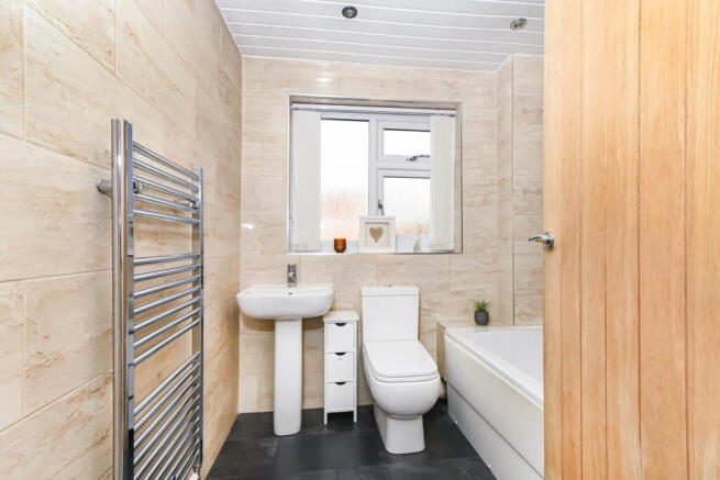 3 bed Semi-Detached for sale Image 12