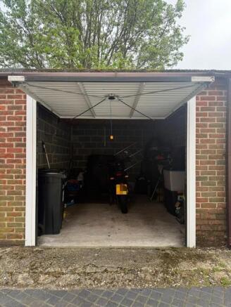 Garage beck st 4.jpg