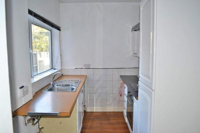 IMAGE 4