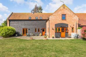 3, Church Farm Barns, The Green, Norwich NR13 3AH