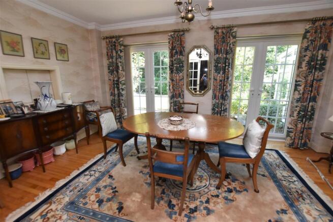 Dining Room.jpg