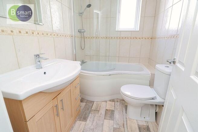 3 bed Terraced to rent Image 7