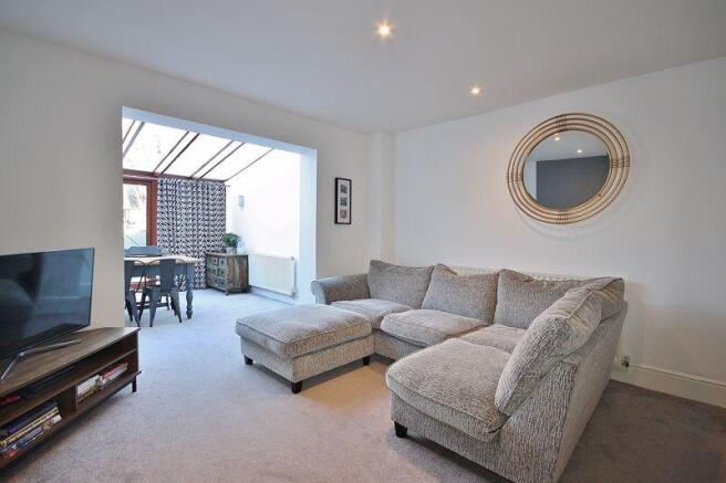 Living Area Th...