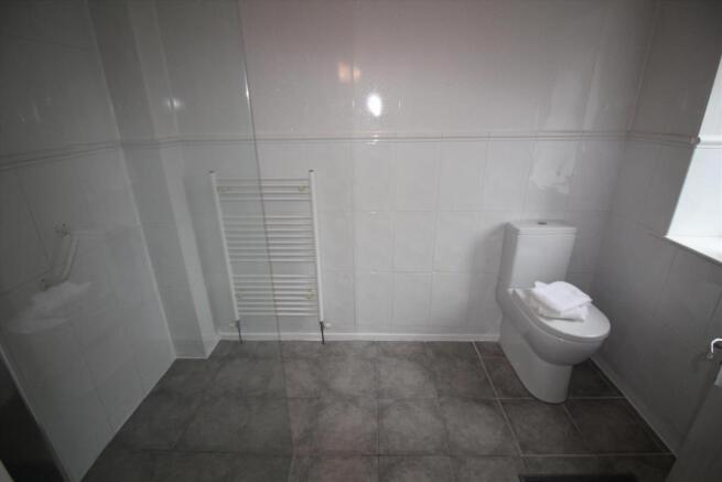 Shower En Suite