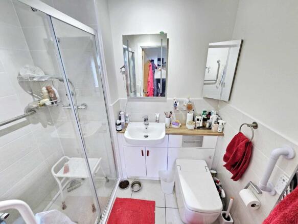 2 bed Semi-Detached Bungalow for sale Image 12