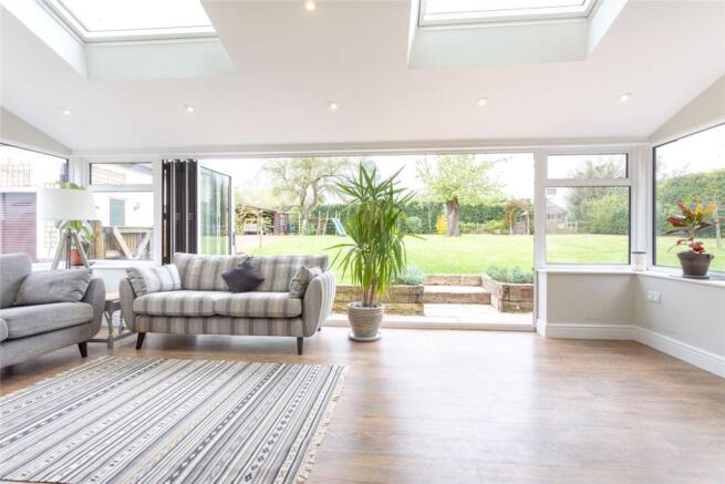 West Facing Garen