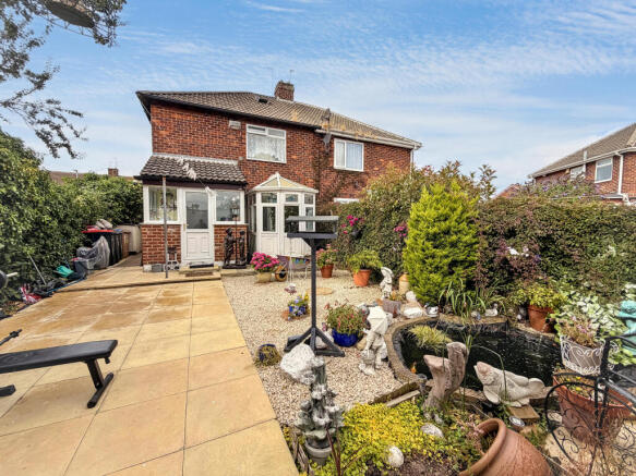 3 bed Semi-Detached for sale Image 12