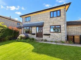 6, Edgehill Close, Queensbury, Bradford BD13 1QL