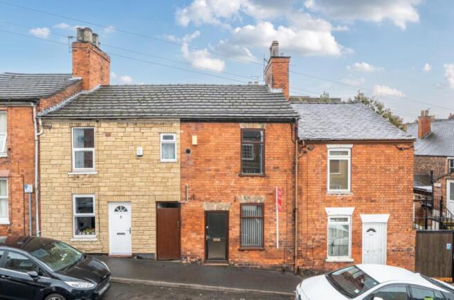2-bed terraced on Victoria Street, West Parade , Lincoln, Lincolnshire, LN1, £105,000