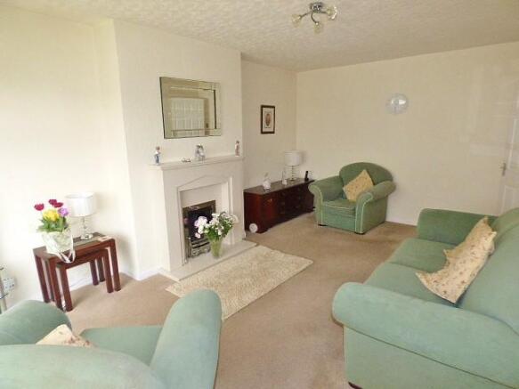 Lounge 2