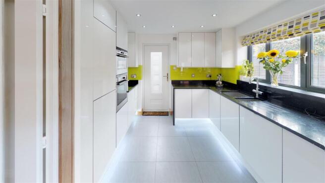 15-Earl-Rivers-Avenue-Kitchen(1).jpg
