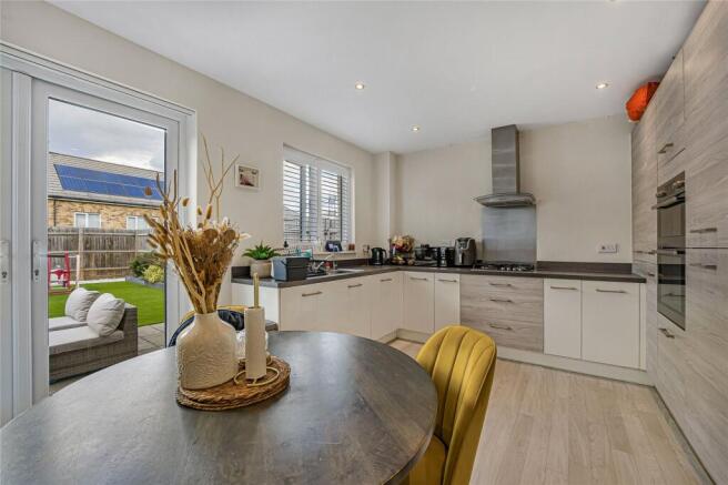 Kitchen/Dining