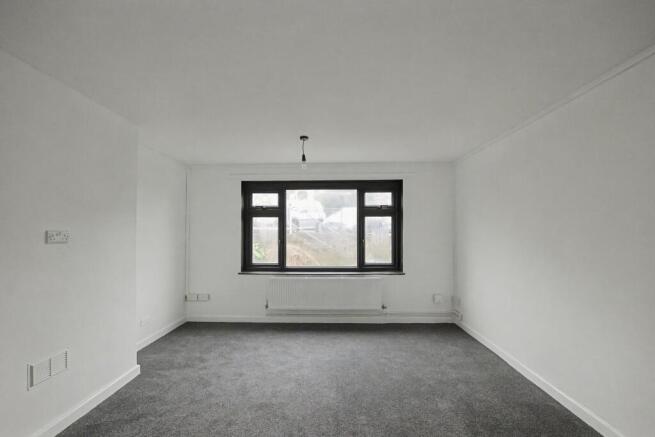 Flat 125 High Street, Ventnor, Isle of Wight, PO38 1LZ