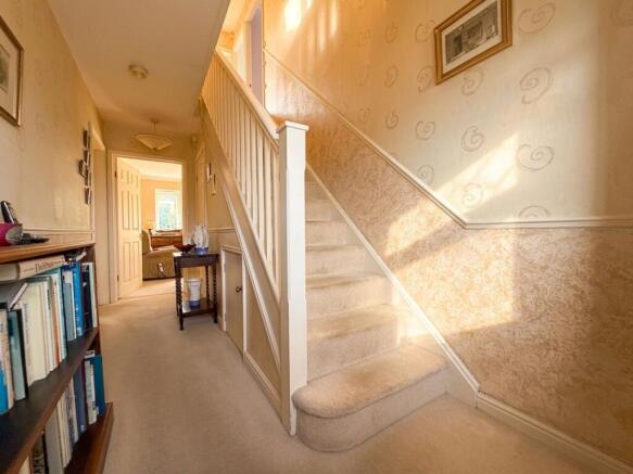 4 bed Detached for sale Image 10