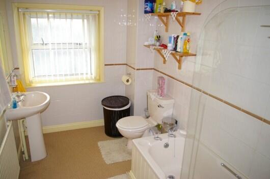 MODERN BATHROOM