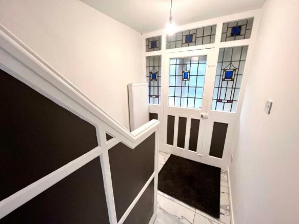 ENTRANCE HALL.jpg
