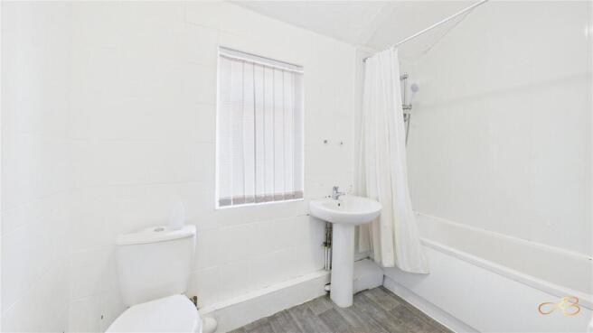 5 bed House to rent Image 8