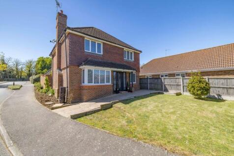 Kings Chase, Willesborough, Ashford, Kent, TN24