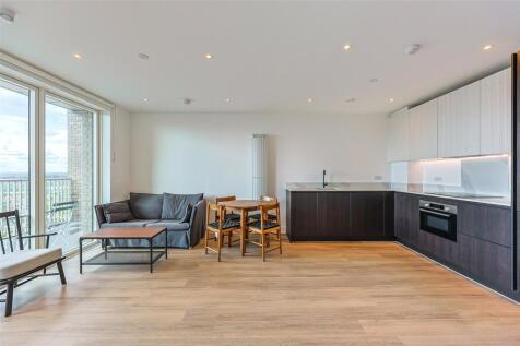 Heartwood Boulevard, Acton, W3