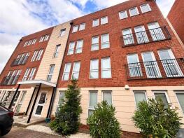 94, Glaisdale Court, Darlington DL3 7AE