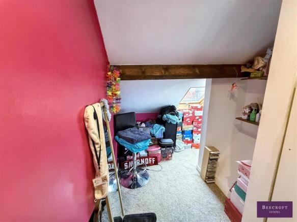 3 bed Terraced for sale Image 11
