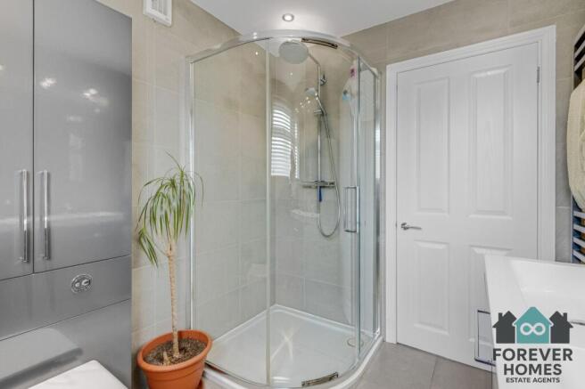 3 bed Semi-Detached for sale Image 12