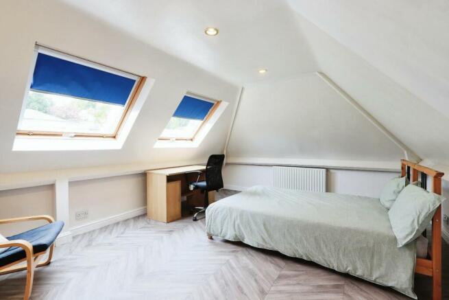 BEDROOM NO.4