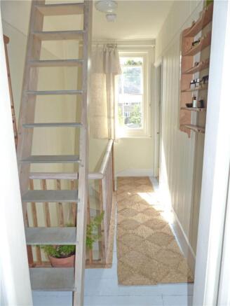 Hallyway