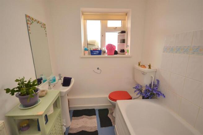 Bathroom.jpg