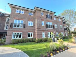 8, Kestrel Close, Brentwood CM15 8FL
