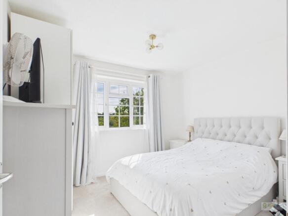 Raven Close - Bed 1 - 1 - EweMove Mildenhall