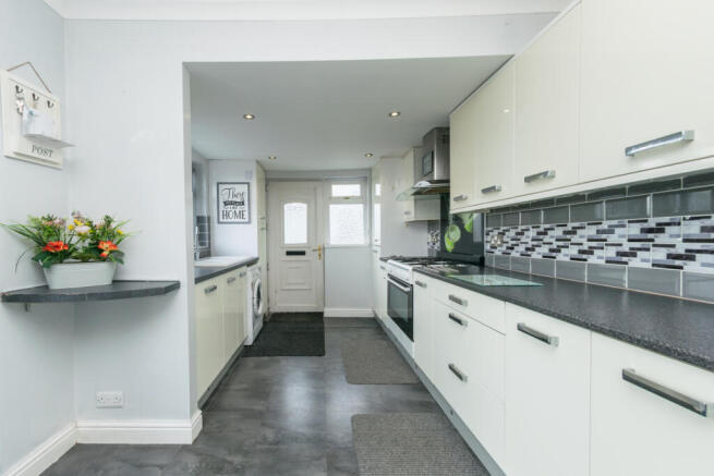 2 bed Detached Bungalow for sale Image 6