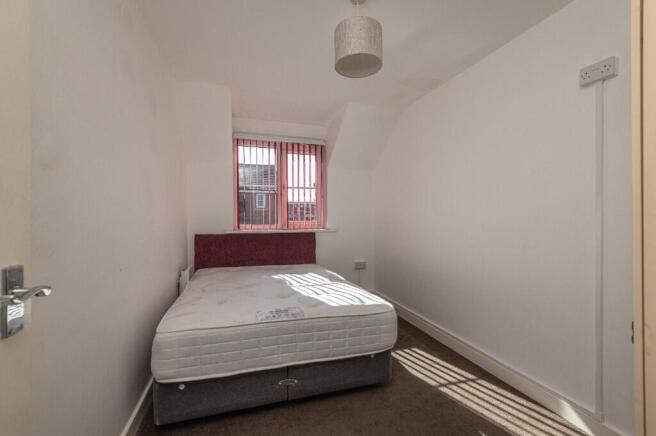 2 bed Flat for sale Image 10