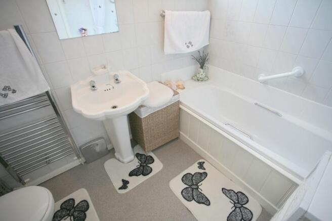 Photo 10