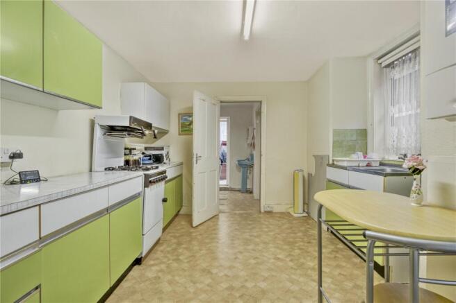 Kitchen/ Dining