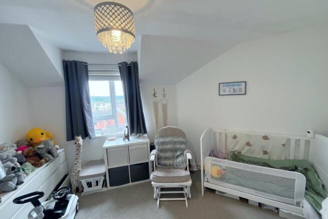 2 bed Flat for sale Image 11
