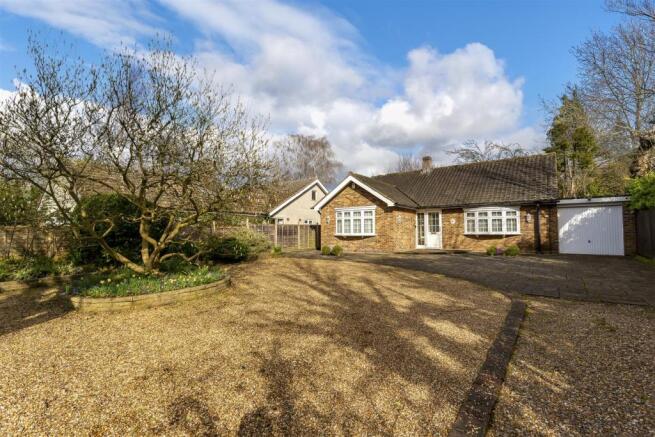 bungalow-burdon-lane-cheam-sutton-104.jpg