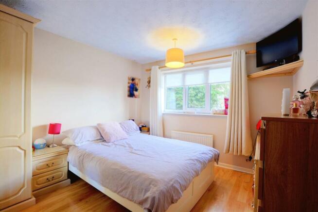 Bedroom 1.jpeg